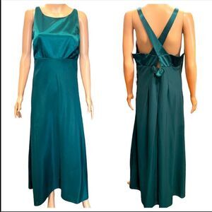1001 Nights Green Crossed Back Straps Long Gown Size 18